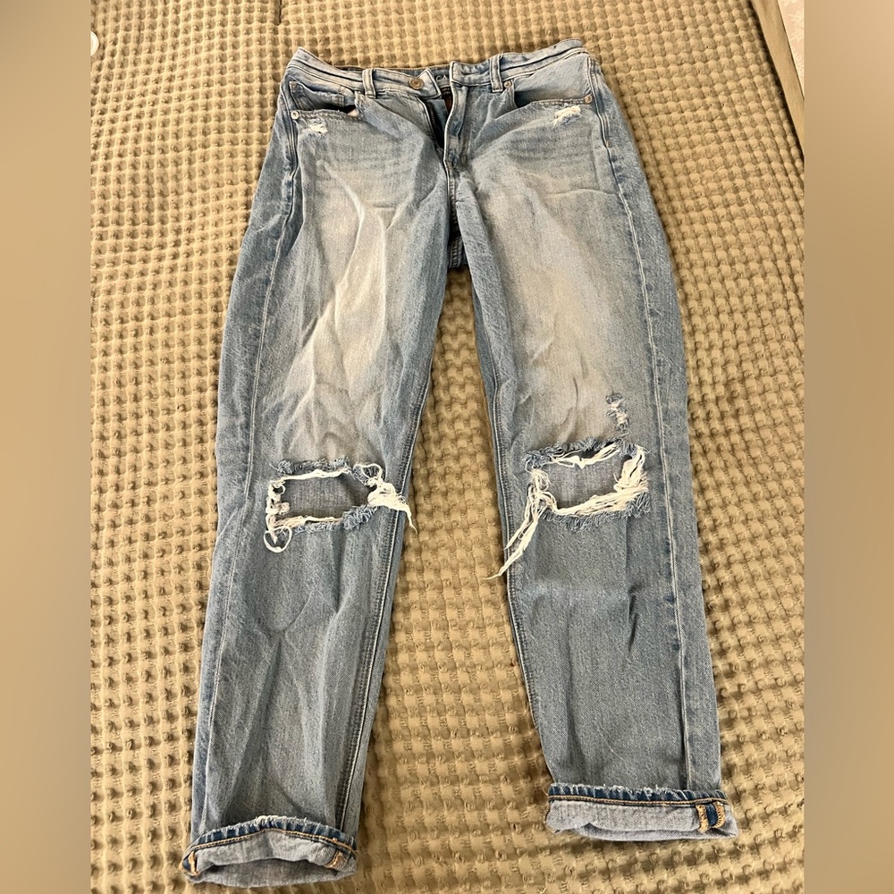American Eagle mom jeans